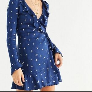 Urban outfitters: Women's Small Long-sleeve Mini-length Wrap Dress
